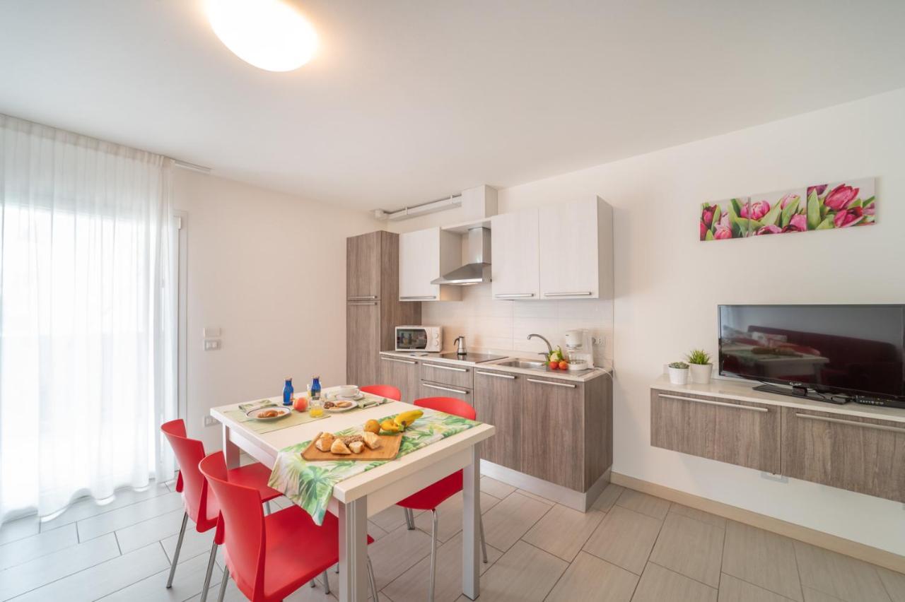 Residenza Monica Apartamento Lignano Sabbiadoro Exterior foto